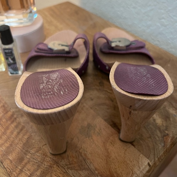 Salvatore Ferragamo Sandels - Picture 4 of 10